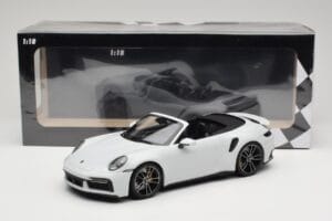 Porsche 911 992 Turbo S Cabriolet White Metallic Minichamps 1:18 155069080 Métal Moulé — image 6 sur 6