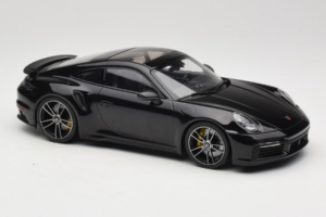 Porsche 911 992 Turbo S Noir Minichamps 1:18 WAP02117BOL002 Métal Moulé — image 4 sur 6