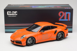 Porsche 911 992 Turbo S Coupe Sport Design Orange Minichamps 1:18 113069074 Métal Moulé — image 8 sur 8