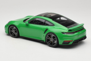 Porsche 911 992 Turbo S Vert Minichamps 1:18 153069077 Métal Moulé — image 5 sur 6