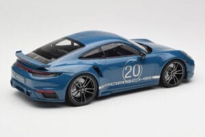 Porsche 911 992 Turbo S Sport Design Package Gentian Blue Metallic Minichamps 1:18 155069170 Métal Moulé — image 2 sur 6