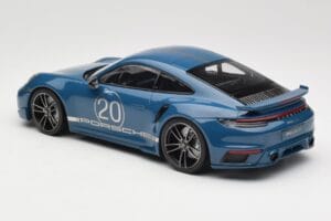 Porsche 911 992 Turbo S Sport Design Package Gentian Blue Metallic Minichamps 1:18 155069170 Métal Moulé — image 5 sur 6