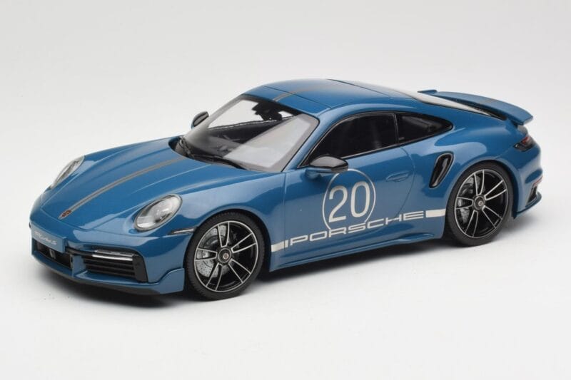 Porsche 911 992 Turbo S Sport Design Package Gentian Blue Metallic Minichamps 1:18 155069170 Métal Moulé