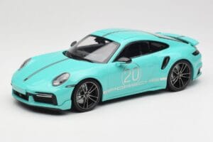Porsche 911 992 Turbo S Sport Design Package Racing Green Minichamps 1:18 155069175 Métal Moulé