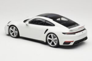 Porsche 911 Turbo S 992 Blanc Minichamps 1:18 WAP0211620RTRB Métal Moulé — image 5 sur 6