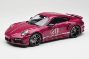 Porsche 911 992 Turbo S avec Sport Design Package Rouge Minichamps 1:18 155069172 Métal Moulé