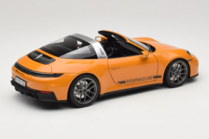 Porsche 911 992.2 Targa 4 GTS Bahama Yellow Norev 1:18 187190 Métal Moulé — image 4 sur 10