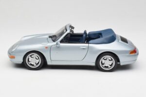 Porsche 911 993 Carrera Cabriolet Argent Maisto 1:18 100299-M1 Métal Moulé — image 4 sur 8