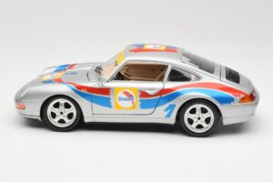 Porsche 911 993 Carrera Cup #1 1993 Bburago 1:18 3050-M2 Métal Moulé — image 4 sur 8