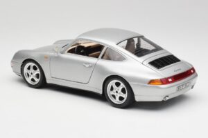 Porsche 911 993 Carrera Argent Bburago 1:18 3050-M1 Métal Moulé — image 4 sur 8