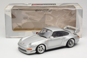 Porsche 911 993 GT2 Street Argent UT Models 1:18 180065000 Métal Moulé — image 8 sur 8