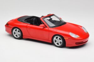 Porsche 911 996 Cabriolet Rouge Gate 1:18 1051 Métal Moulé — image 6 sur 8