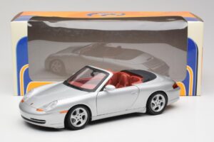Porsche 911 996 Cabriolet Argent Gate 1:18 1052 Métal Moulé — image 8 sur 8