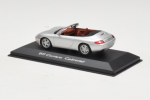 Porsche 911 996 Cabriolet Argent Minichamps 1:43 WAP02004097 Métal Moulé — image 3 sur 4
