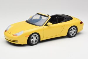 Porsche 911 996 Cabriolet Speed Jaune UT Models 1:18 27906 Métal Moulé