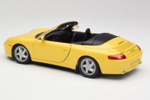 Porsche 911 996 Cabriolet Speed Jaune UT Models 1:18 27906 Métal Moulé — image 7 sur 8