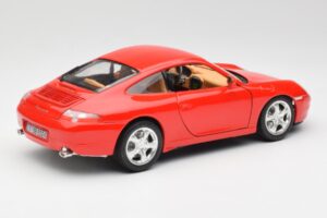Porsche 911 996 Carrera 4 Rouge Bburago 1:18 30085 Métal Moulé — image 3 sur 8
