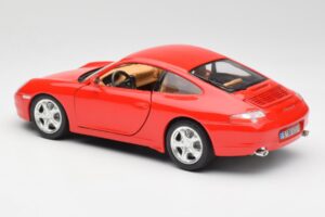 Porsche 911 996 Carrera 4 Rouge Bburago 1:18 30085 Métal Moulé — image 7 sur 8