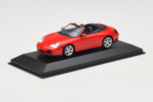Porsche 911 996 Carrera 4S Cabriolet Rouge Minichamps 1:43 400062831 Métal Moulé — image 2 sur 4