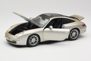 Porsche 911 996 Carrera 4S Argent Maisto 1:18 WAP02102212 Métal Moulé — image 2 sur 8