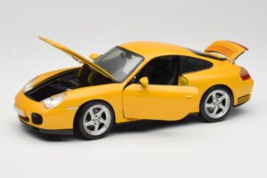 Porsche 911 996 Carrera 4S Jaune Maisto 1:18 WAP02101610 Métal Moulé — image 2 sur 8