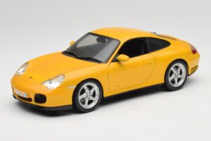 Porsche 911 996 Carrera 4S Jaune Maisto 1:18 WAP02101610 Métal Moulé