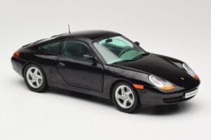 Porsche 911 996 Carrera Noir Sun Star 1:18 1202 Métal Moulé — image 6 sur 8