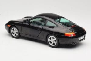 Porsche 911 996 Carrera Noir Sun Star 1:18 1202 Métal Moulé — image 7 sur 8