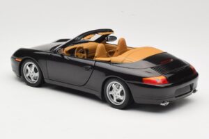 Porsche 911 996 Carrera Cabriolet Noir UT Models 1:18 WAP02100997 Métal Moulé — image 7 sur 8