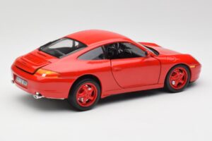 Porsche 911 996 Carrera Rouge Édition Limitée Bburago 1:18 3385-M1 Métal Moulé — image 3 sur 8