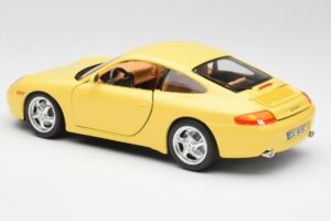 Porsche 911 996 Carrera Jaune Bburago 1:18 30085-M1 Métal Moulé — image 7 sur 8