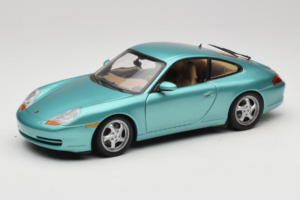 Porsche 911 996 Green Metallic UT Models 1:18 27901 Métal Moulé