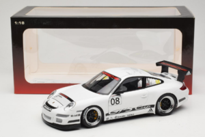 Porsche 911 996 GT3 #08 Promo Cup Car 2008 AUTOart 1:18 80881 Métal Moulé — image 8 sur 8