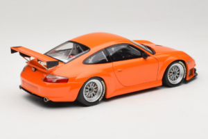 Porsche 911 996 GT3 RSR Orange ALMS 2004 Minichamps 1:18 100046402 Métal Moulé — image 3 sur 8
