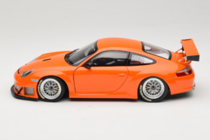 Porsche 911 996 GT3 RSR Orange ALMS 2004 Minichamps 1:18 100046402 Métal Moulé — image 4 sur 8