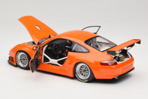 Porsche 911 996 GT3 RSR Orange ALMS 2004 Minichamps 1:18 100046402 Métal Moulé — image 5 sur 8