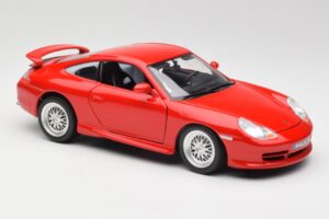 Porsche 911 996 GT3 Strasse Rouge Bburago 1:18 30395 Métal Moulé — image 6 sur 8