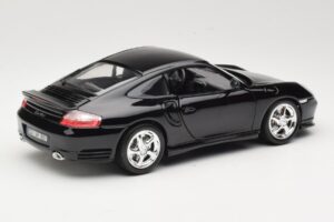 Porsche 911 996 Turbo Noir Bburago 1:18 18-12030 Métal Moulé — image 3 sur 8