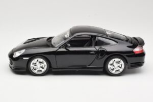Porsche 911 996 Turbo Noir Bburago 1:18 18-12030 Métal Moulé — image 4 sur 8