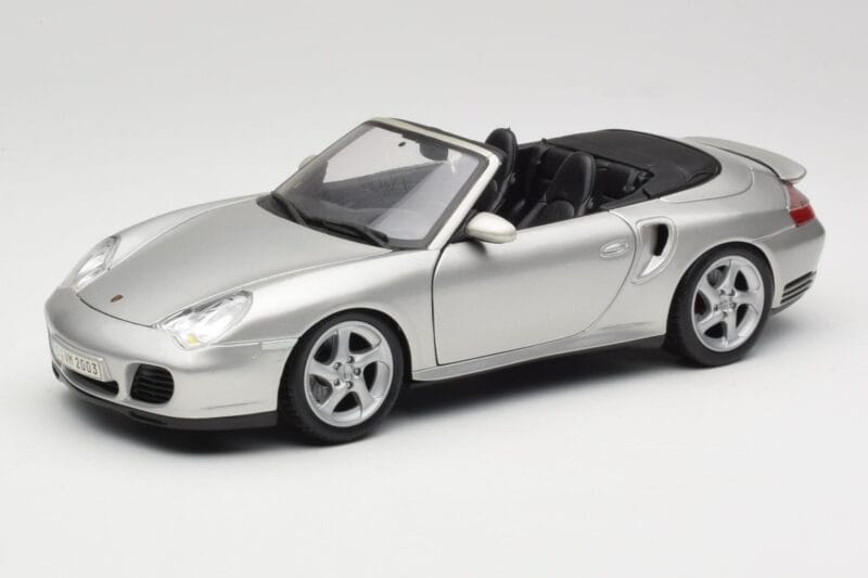 Porsche 911 996 Turbo Cabriolet Argent Maisto 1:18 31660 Métal Moulé