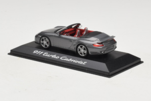 Porsche 911 997 Turbo Cabriolet Grey Metallic Minichamps 1:43 WAP02015216 Métal Moulé — image 3 sur 5