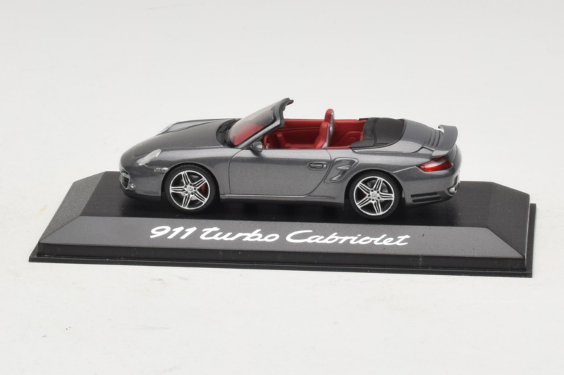 Porsche 911 997 Turbo Cabriolet Grey Metallic Minichamps 1:43 WAP02015216 Métal Moulé