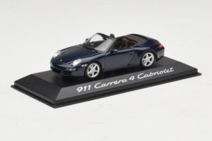 Porsche 911 997 Carrera 4 Cabriolet Bleu Foncé Minichamps 1:43 WAP02015216-R1 Métal Moulé — image 2 sur 4