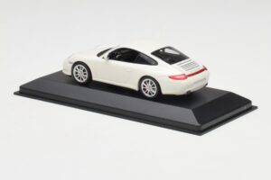 Porsche 911 997 Carrera 4S Carrara Blanc Minichamps 1:43 403066431 Métal Moulé — image 3 sur 4