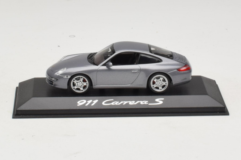 Porsche 911 997 Carrera S Grey Metallic Minichamps 1:43 Porsche 911 997 Carrera S Grey Metallic Minichamps 1:43 WAP02011615-P1 Métal Moulé