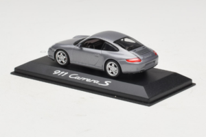 Porsche 911 997 Carrera S Gris Metallic Minichamps 1:43 WAP02010116-R1 Métal Moulé — image 3 sur 4