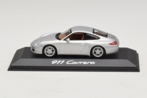 Porsche 911 997 Carrera Silver Metallic Minichamps 1:43 WAP02001218 Métal Moulé
