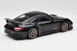Porsche 911 997 GT2 RS Noir & Argent Roues Minichamps 1:18 100069401 Métal Moulé — image 3 sur 8