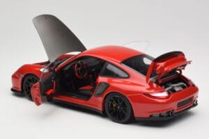 Porsche 911 997 GT2 RS Rouge Avec Jantes Noires Minichamps 1:18 100069407 Métal Moulé — image 5 sur 8