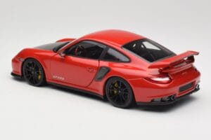 Porsche 911 997 GT2 RS Rouge Avec Jantes Noires Minichamps 1:18 100069407 Métal Moulé — image 7 sur 8